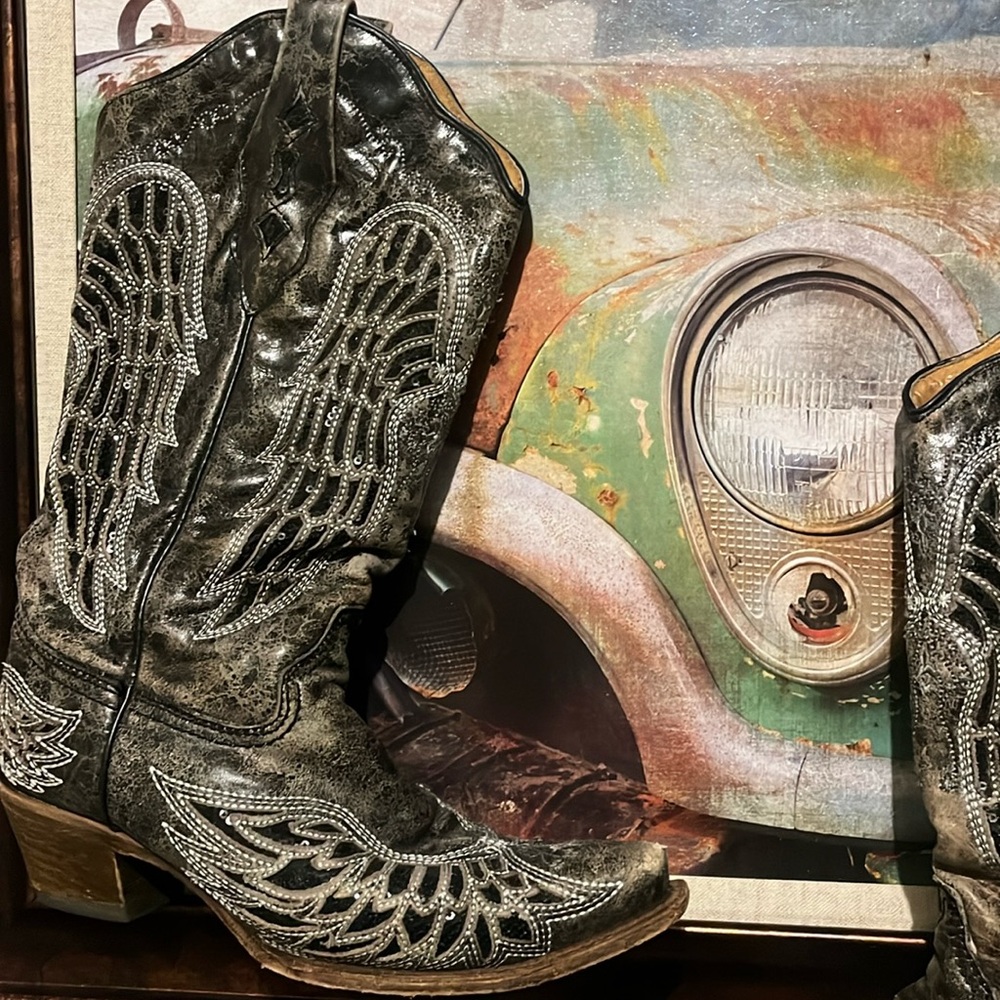💋🌹💋• 🖤 Corral x A Lil Yee… a lil Haw… Vibes 👅🖤